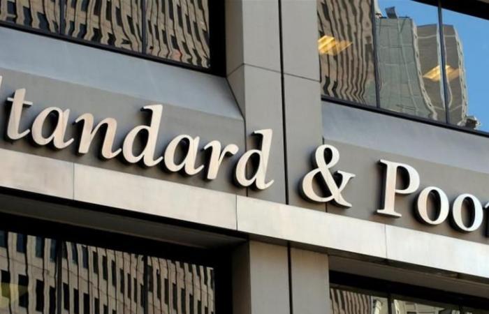 ستاندرد آند بورز تدشن تصنيفا لديون سعودية بالعملة المحلية‎