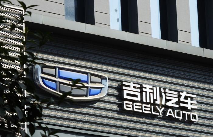 Zeekr للسيارات الكهربائية من Geely تستهدف تيسلا