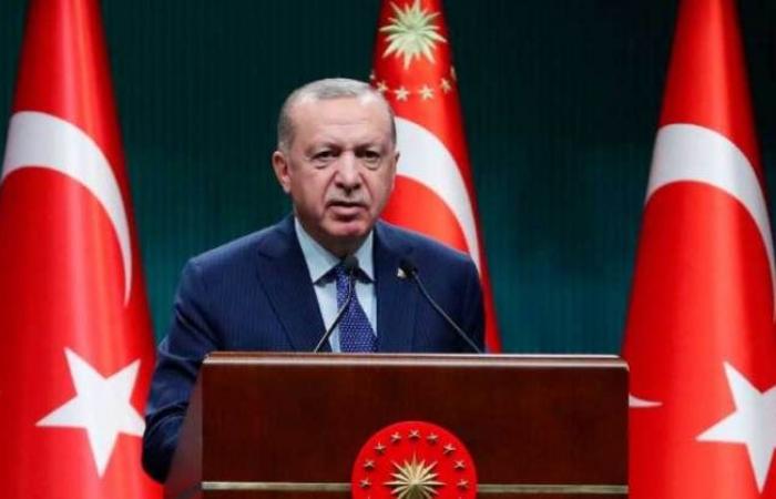 اردوغان يدعو مجموعة الثماني الإسلامية لزيادة التعاون تجارياً واستثمارياً