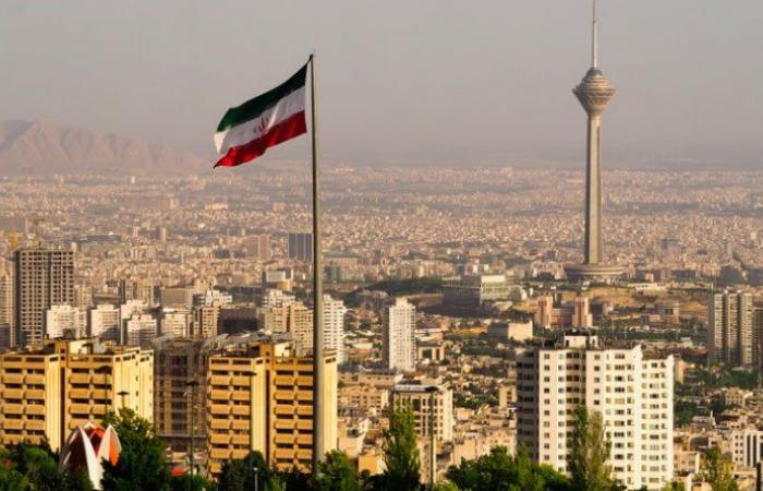 إيران: مستعدون للعودة إلى الاتفاق النووي