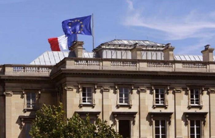 فرنسا توصي رعاياها بمغادرة باكستان