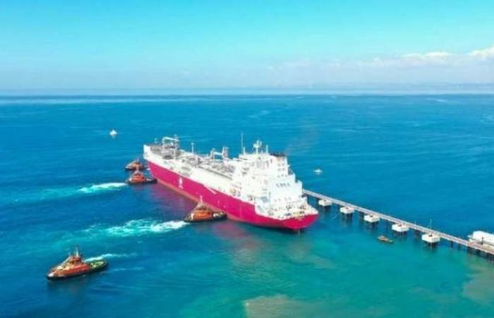 تركيا تتسلم أول سفينة لـ تغويز الغاز المسال