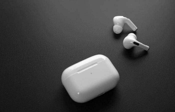 آبل تحل مشكلة كيفية التحكم عبر AirPods Pro