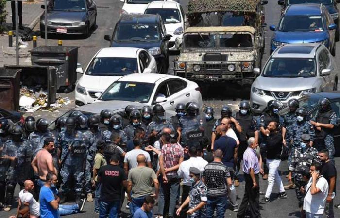 فقدان البنزين يقطع طريق كورنيش المزرعة