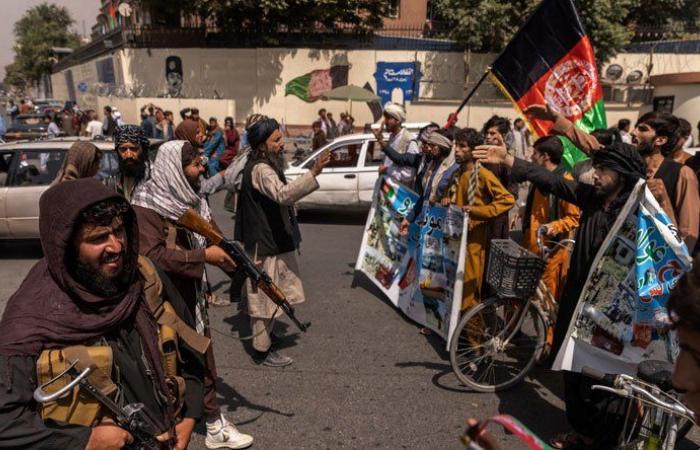 الاحتجاجات الأفغانية… تفريق بالذخيرة الحية وعدد من القتلى