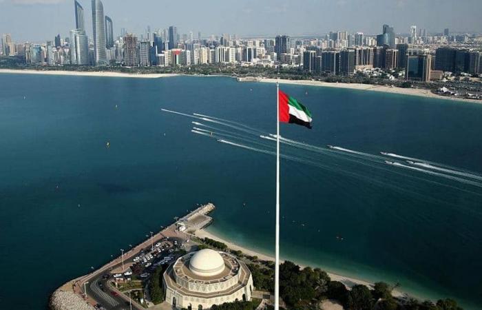 الإمارات تخصص 6.5 مليارات دولار لخلق وظائف بالقطاع الخاص