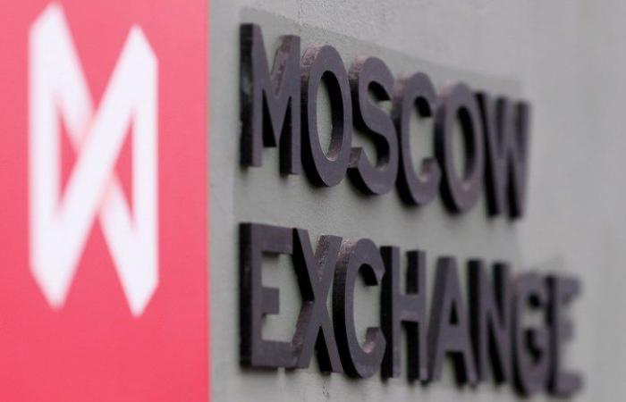 بورصة موسكو تبلغ مستويات تاريخية