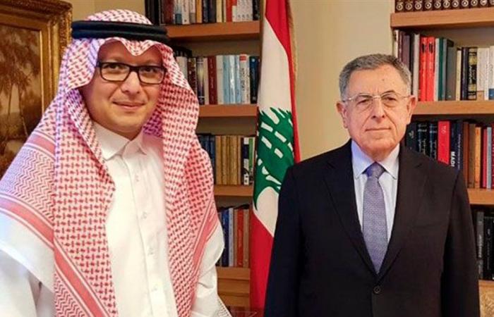 السنيورة عرض والسفير السعودي الأوضاع والعلاقات الثنائية