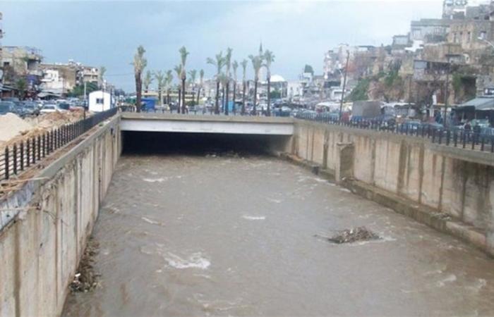 في طرابلس... عثر عليه جثة داخل سيارته