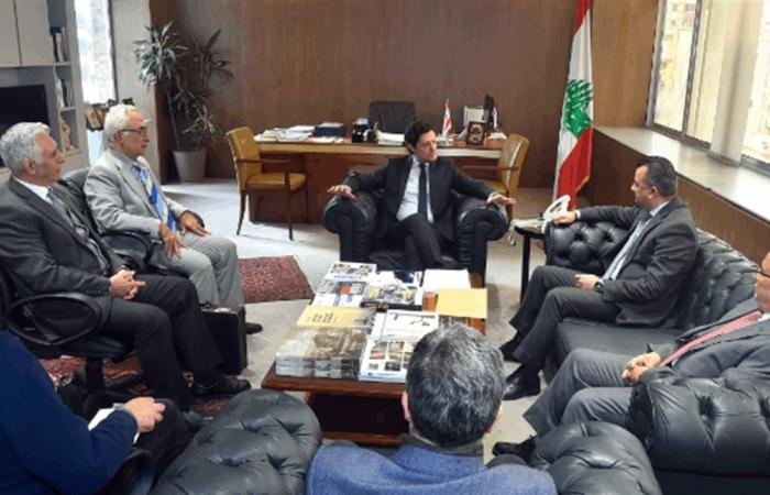 المكاري التقى وفدا من اتحاد الكتاب اللبنانيين هنأه على اعلان بيروت عاصمة للاعلام العربي
