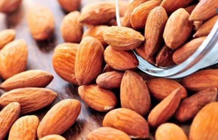 أطعمة يجب تجنب تناولها مع اللوز.. ما هي؟