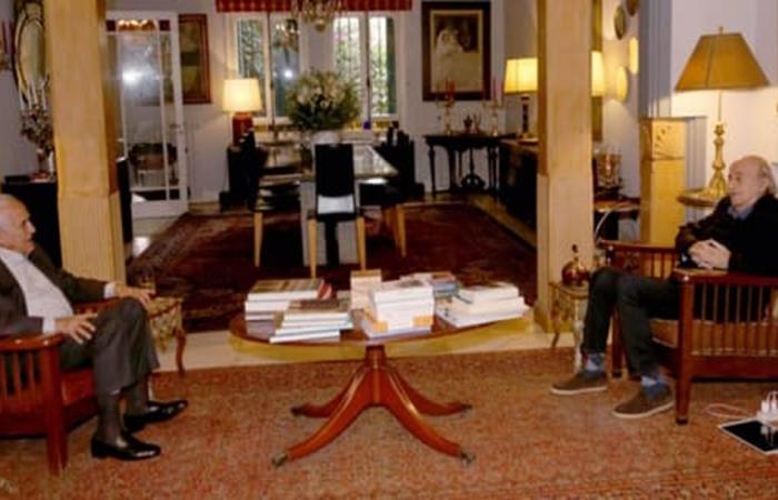 التطورات بلبنان والمنطقة بين جنبلاط وسليمان