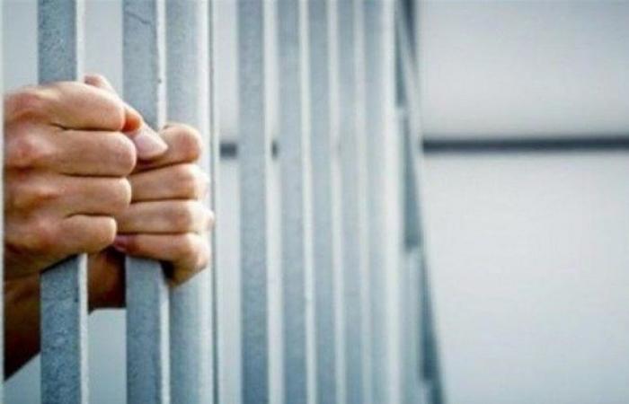 السجن 3 سنوات لبائع ملابس تعدى على طالبة فى مصر