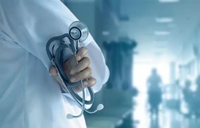 استخراج "جسم معدني غريب" من أمعاء طفلة!