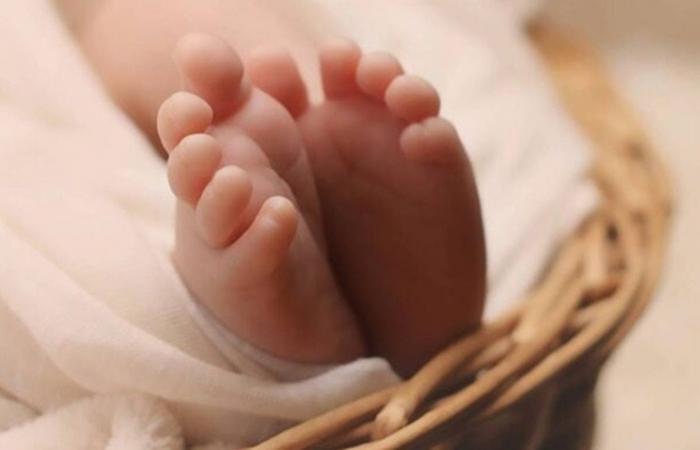 ممثل شهير يُرزق بمولودته الثانية ويطلق عليها هذا الاسم (صورة)