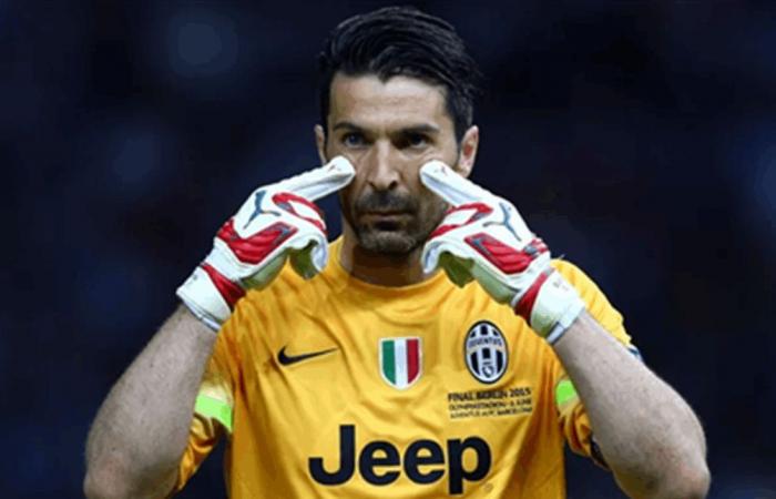 بوفون: بكيت مع زوجتي بسبب ميسي