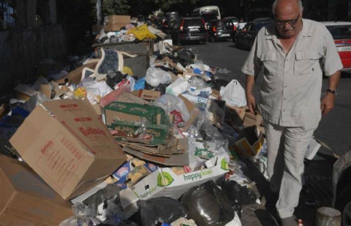 الشركة المتعهدة جمع النفايات في بيروت تعاود العمل