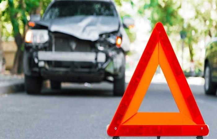 حادث سير بين سيارة ودراجة نارية على طريق الزرارية