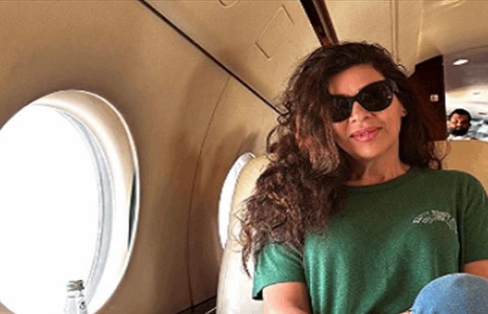 بعد 3 سنوات... ممثلة لبنانيّة تُغادر السعوديّة وماذا قالت عن ولي العهد؟ (فيديو)