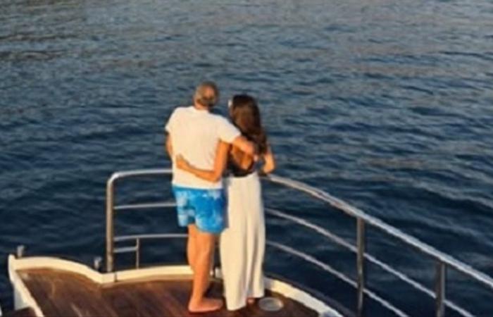 على متن يخت... ملكة جمال لبنان السابقة تحتفل بذكرى زواجها الـ18 (صور)