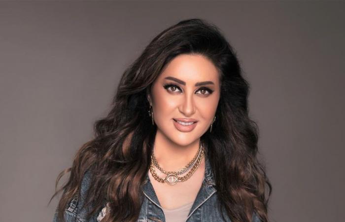 ماذا كشفت لطيفة عن ألبومها الجديد؟