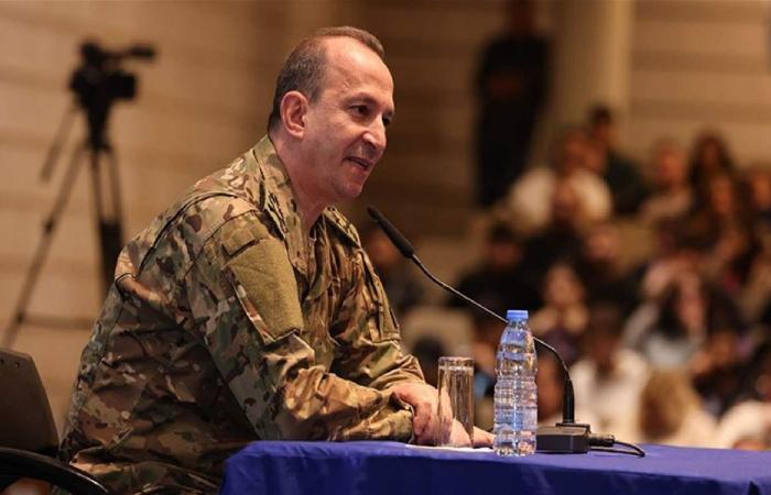 واشنطن تؤكد دعمها لقائد الجيش