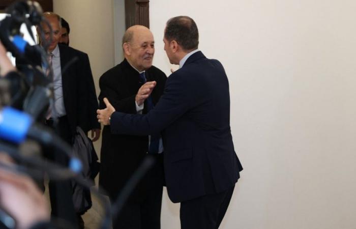 الجميّل للودريان: الإنتخابات في موعدها وتجنّب الحرب ضرورة!