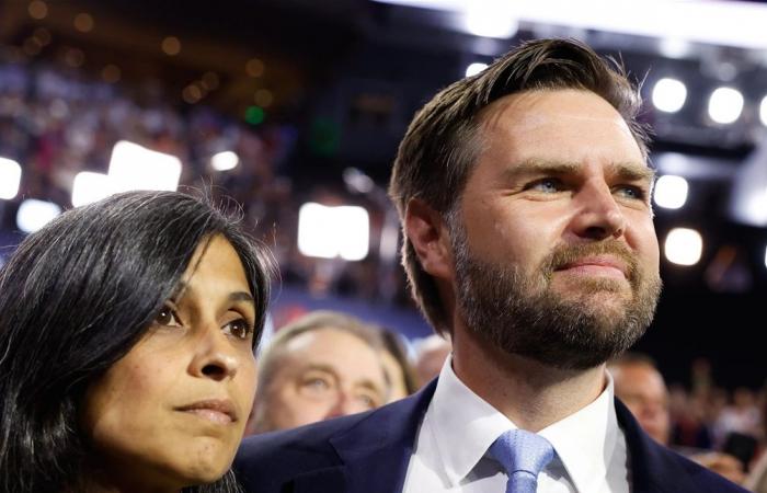 تعرضا لموجة من الشائعات.. فانس يعلّق على صورة "مشادة مع زوجته"