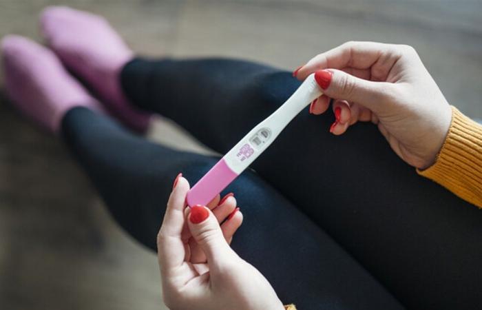 ما هو العمر الذي تبدأ فيه خصوبة المرأة بالانهيار؟