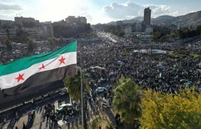 “الحزب” ينظم مظاهرات تأييد لأحمد الشرع