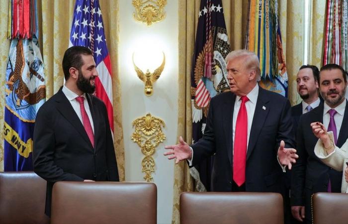 ترامب يدافع عن الشرع بعد هجوم تدمر