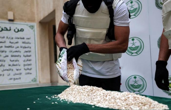 السعودية: تعلن إعدام سوداني “هرب الكوكايين في أحشائه”