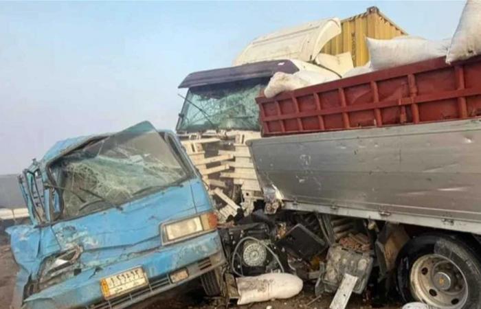 في دولة عربيّة... قتلى وجرحى في حادث سير مروّع بين أكثر من 10 سيارات