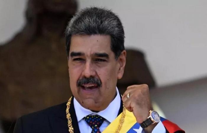 مادورو يدين الهجمات على ناقلات النفط الفنزويلية