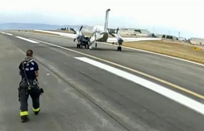 طائرة تقرر الهبوط بنفسها بعد ظرف طارئ