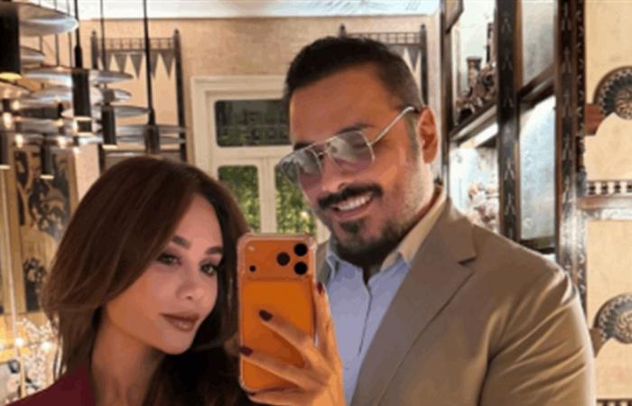 بالصور والفيديو.. لحظات رومانسية بين رامي عيّاش وزوجته في عيد ميلادها