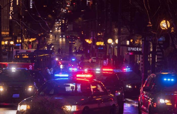 في ليلة الميلاد.. سرق سيارة الشرطة