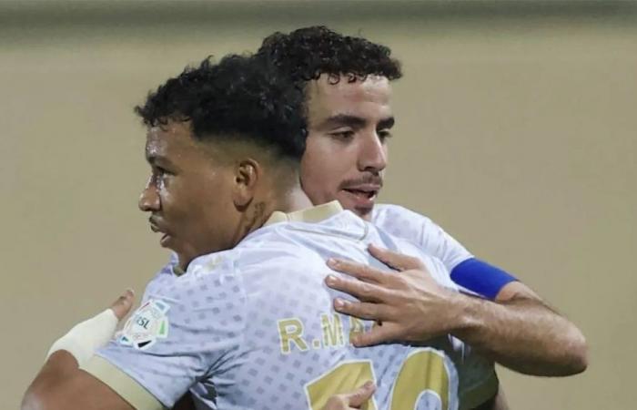 التعاون يواصل مطاردته للصدارة في الدوري السعودي