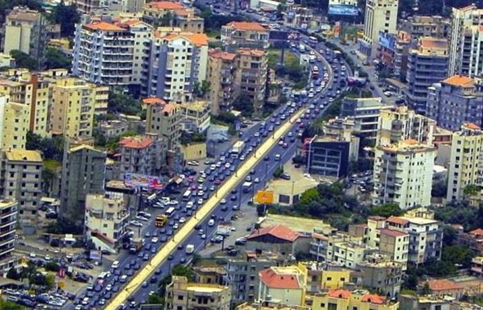 إزالة التعديات لتوسعة أوتوستراد كسروان