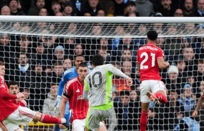 مانشستر سيتي يعتلي صدارة الدوري الإنكليزي