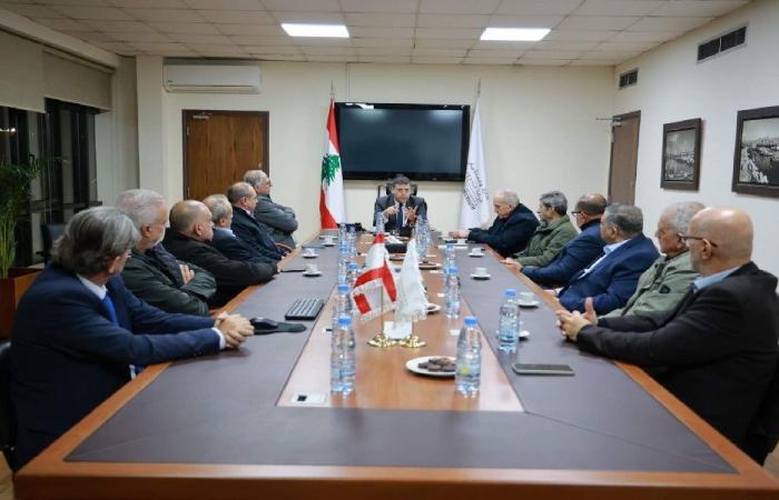 وفد من مخاتير بيروت يلتقي النفّي