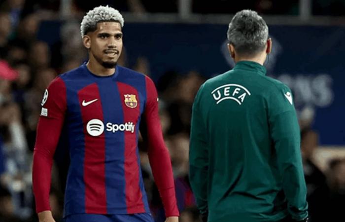 بعد غياب.. أراوخو يعود لقائمة برشلونة