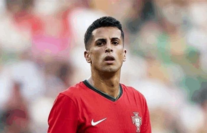 كانسيلو بين ميلانو وبرشلونة.. ماروتا يؤكد وجود المفاوضات