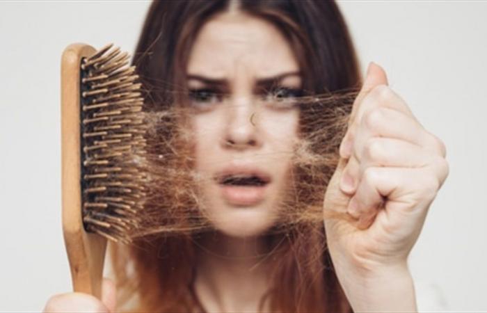 لماذا تظهر أعراض نقص الفيتامينات على الوجه والشعر؟