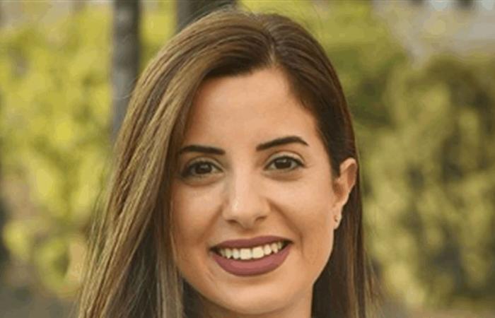 "الحمدلله ما كان فيه سيارة ورايي".. إعلاميّة الـ"ال بي سي" تكشف ما حدث معها ليلاً على الأوتوستراد