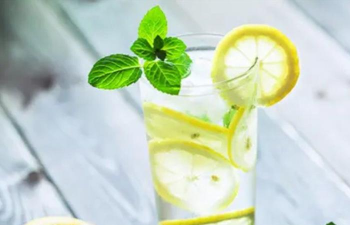 اربع فوائد لماء الليمون... تعرف إليها