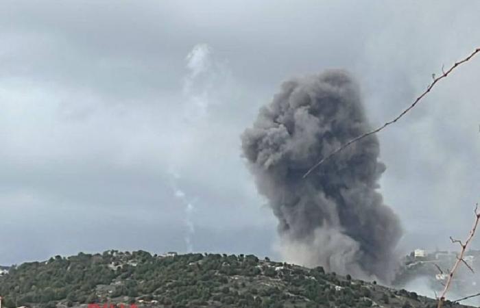 غارات تستهدف مواقع لـ”الحزب” في جنوب لبنان