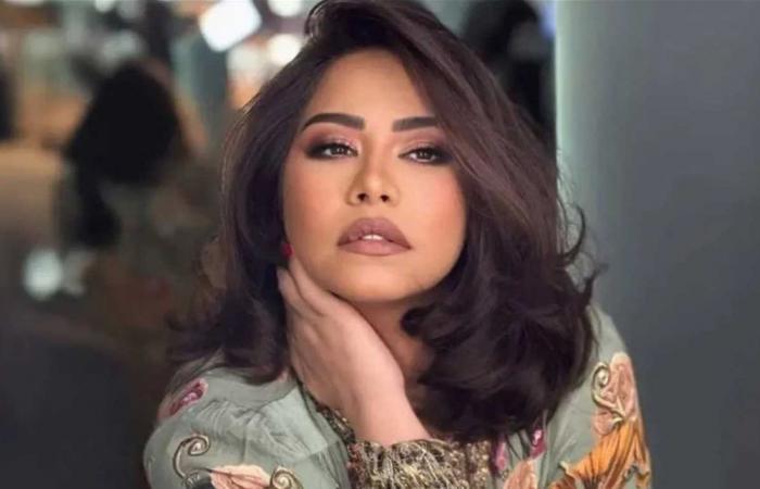 بشأن الحالة الصحية للفنانة شيرين عبد الوهاب.. شاعر معروف يكشف آخر المستجدات