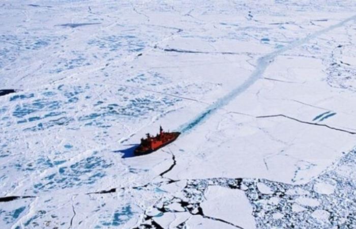 حرب جديدة.. آخر نبوءة لـ"نوستراداموس الحي" هل تتحقق في الـ 2026؟