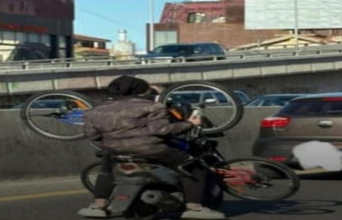 اليازة تحذر: مخالفة خطيرة على أوتوستراد الزلقا